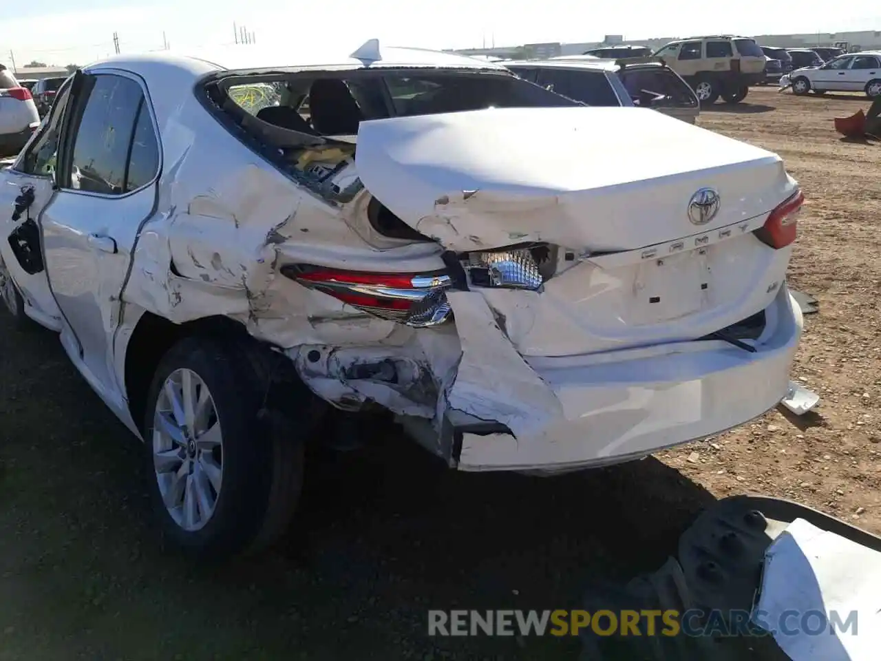 9 Photograph of a damaged car 4T1C11AKXLU344038 TOYOTA CAMRY 2020