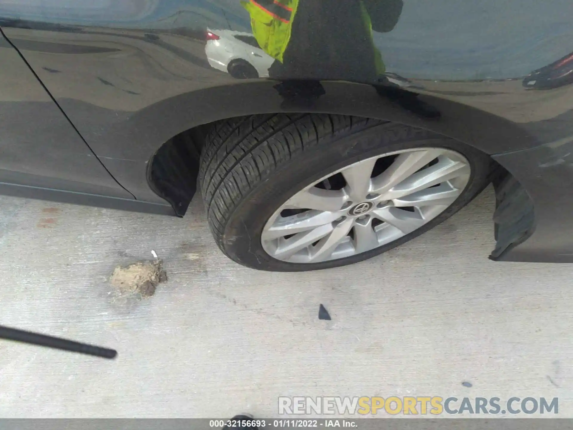 2 Photograph of a damaged car 4T1C11AKXLU346162 TOYOTA CAMRY 2020