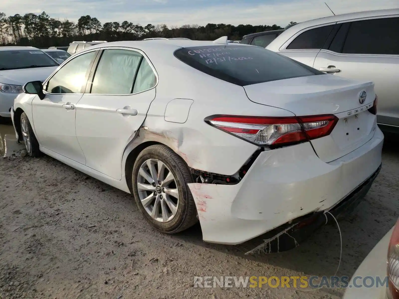 3 Photograph of a damaged car 4T1C11AKXLU346873 TOYOTA CAMRY 2020