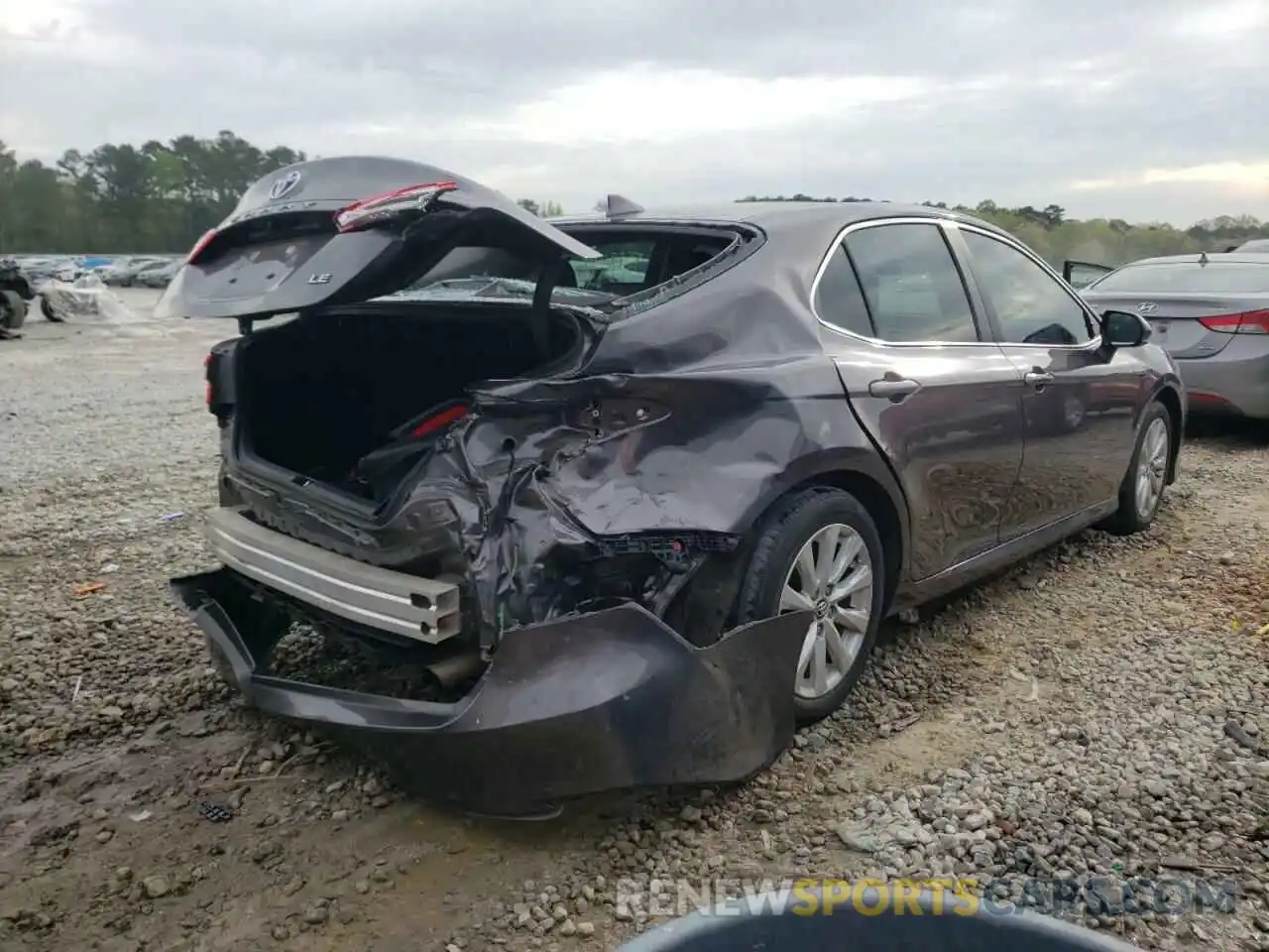 4 Photograph of a damaged car 4T1C11AKXLU355492 TOYOTA CAMRY 2020