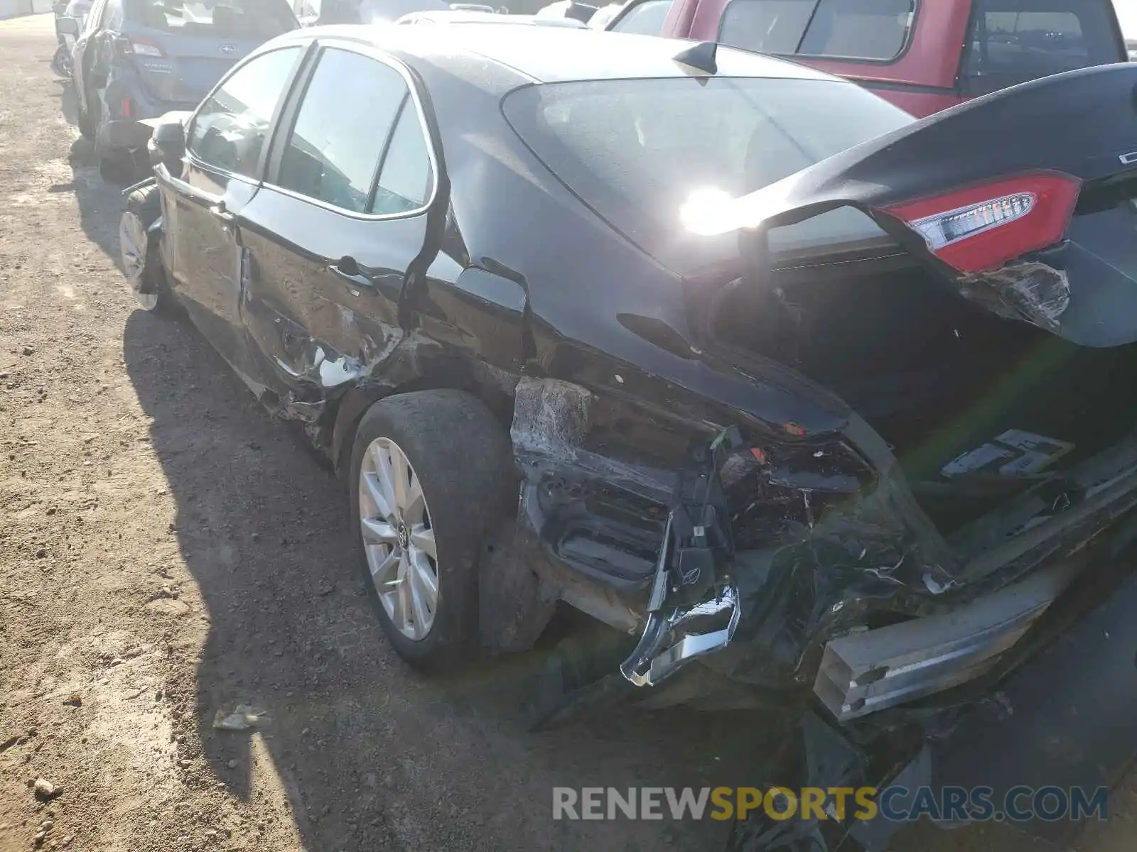 9 Photograph of a damaged car 4T1C11AKXLU356531 TOYOTA CAMRY 2020