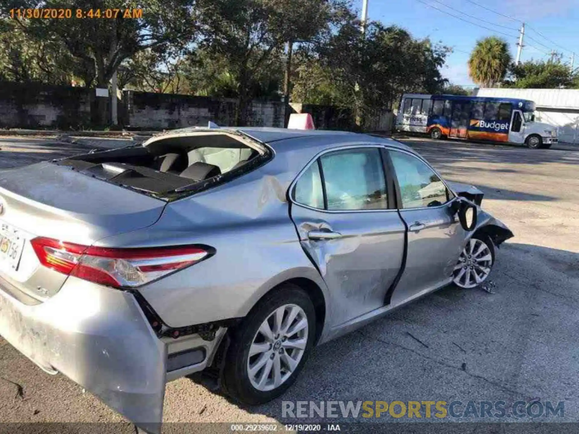 8 Photograph of a damaged car 4T1C11AKXLU357825 TOYOTA CAMRY 2020