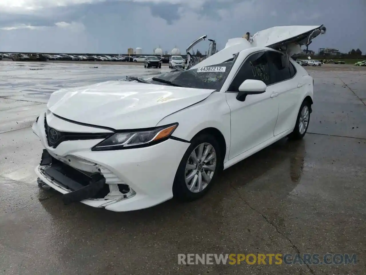 2 Photograph of a damaged car 4T1C11AKXLU357839 TOYOTA CAMRY 2020