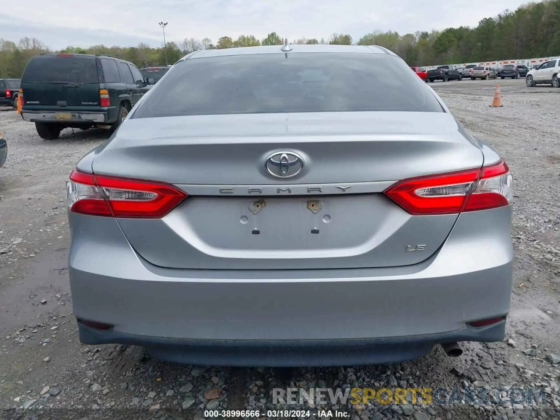 17 Photograph of a damaged car 4T1C11AKXLU358425 TOYOTA CAMRY 2020