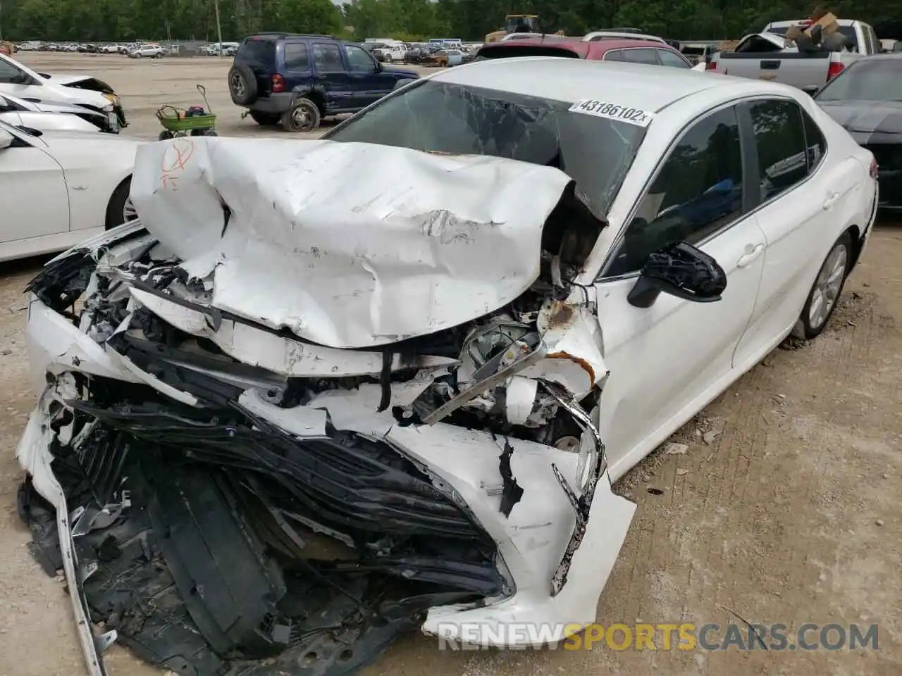 2 Photograph of a damaged car 4T1C11AKXLU360921 TOYOTA CAMRY 2020