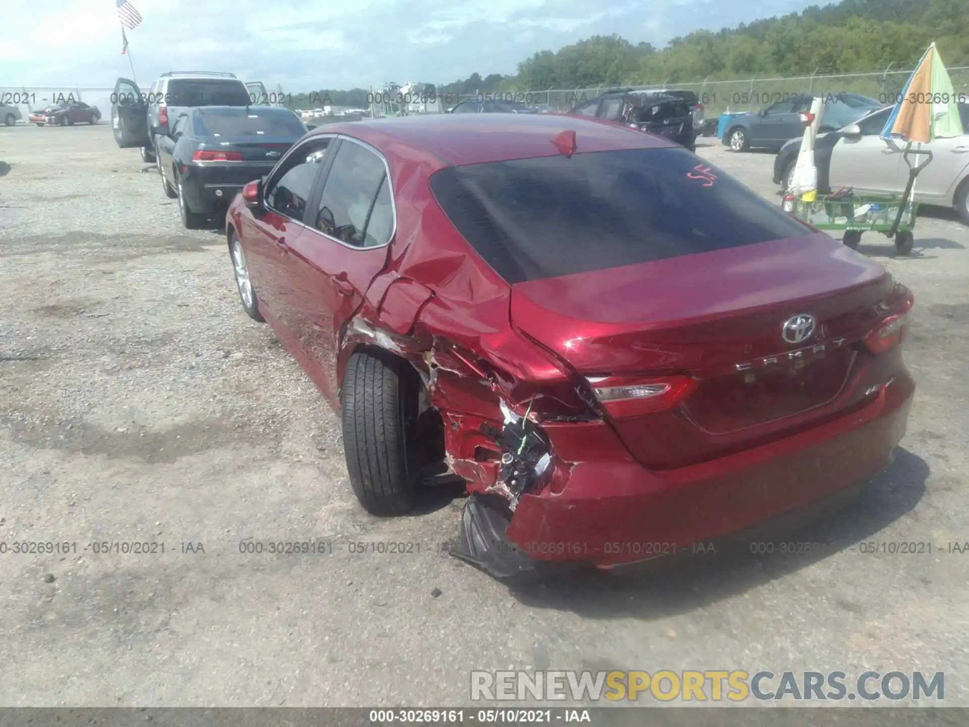 3 Photograph of a damaged car 4T1C11AKXLU361499 TOYOTA CAMRY 2020