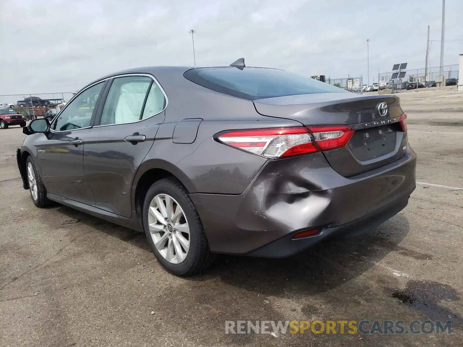 3 Photograph of a damaged car 4T1C11AKXLU362054 TOYOTA CAMRY 2020