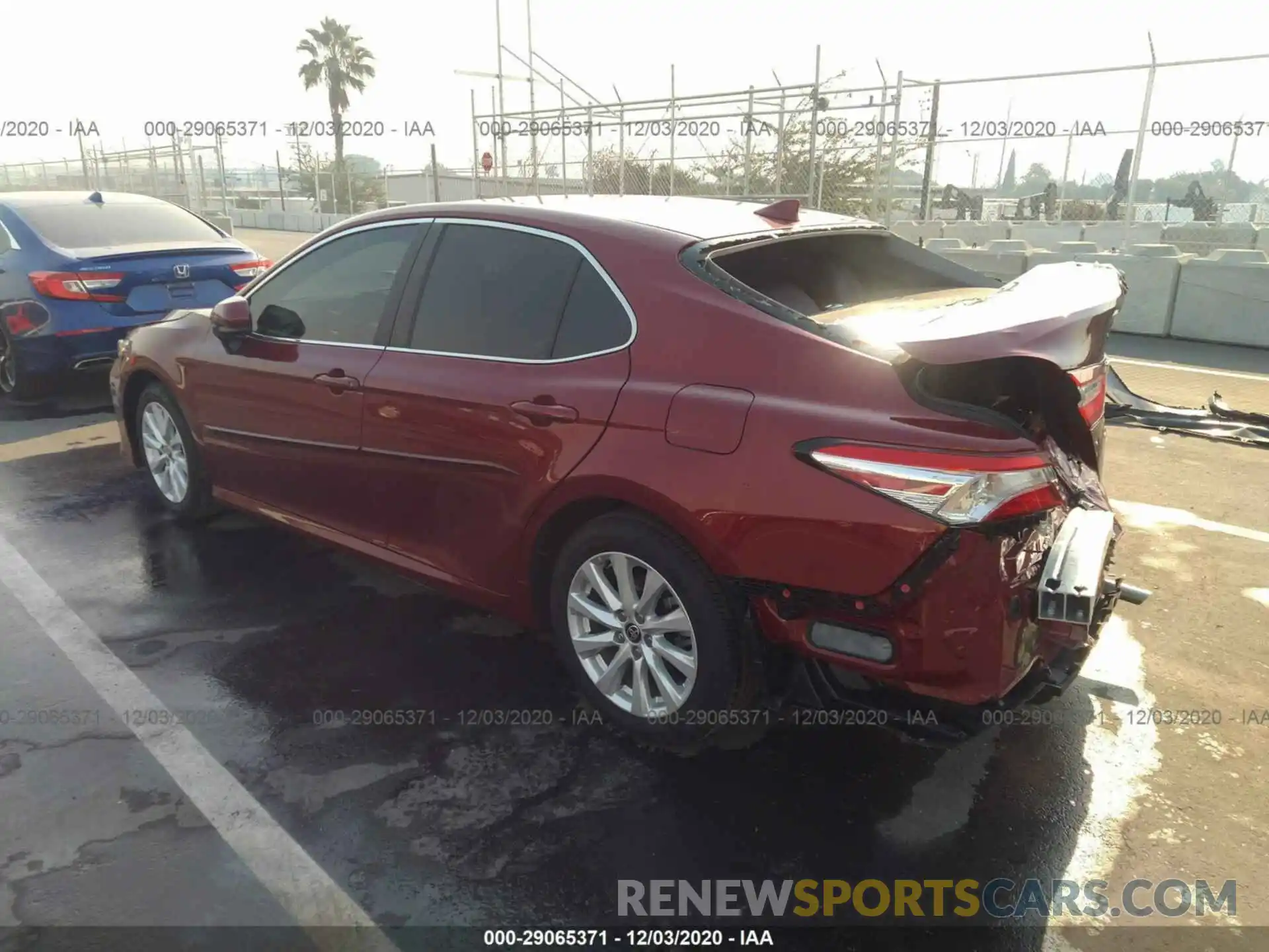 3 Photograph of a damaged car 4T1C11AKXLU362488 TOYOTA CAMRY 2020