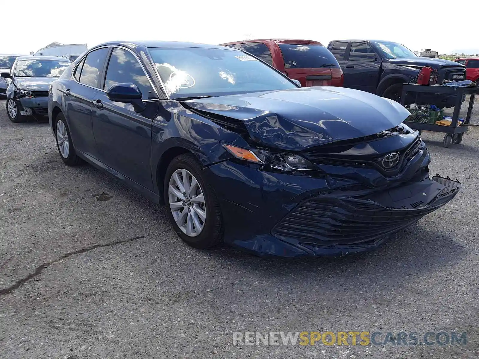 1 Photograph of a damaged car 4T1C11AKXLU370316 TOYOTA CAMRY 2020