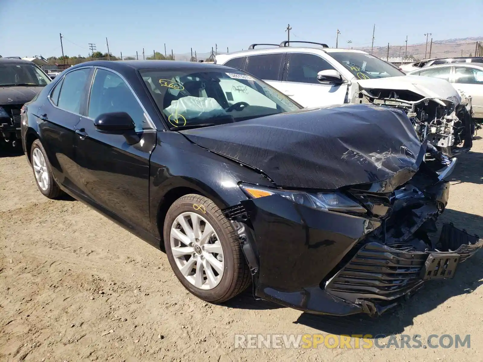 1 Photograph of a damaged car 4T1C11AKXLU370736 TOYOTA CAMRY 2020