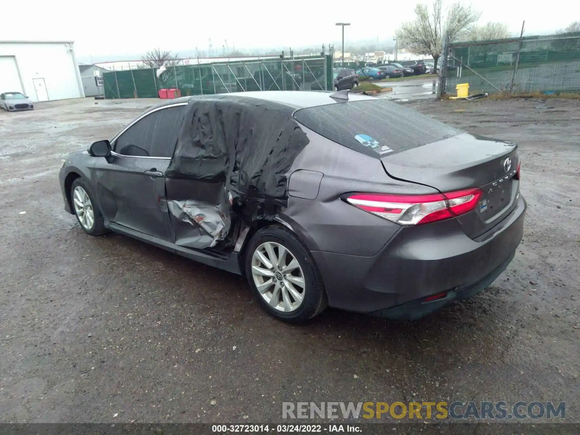 3 Photograph of a damaged car 4T1C11AKXLU501809 TOYOTA CAMRY 2020