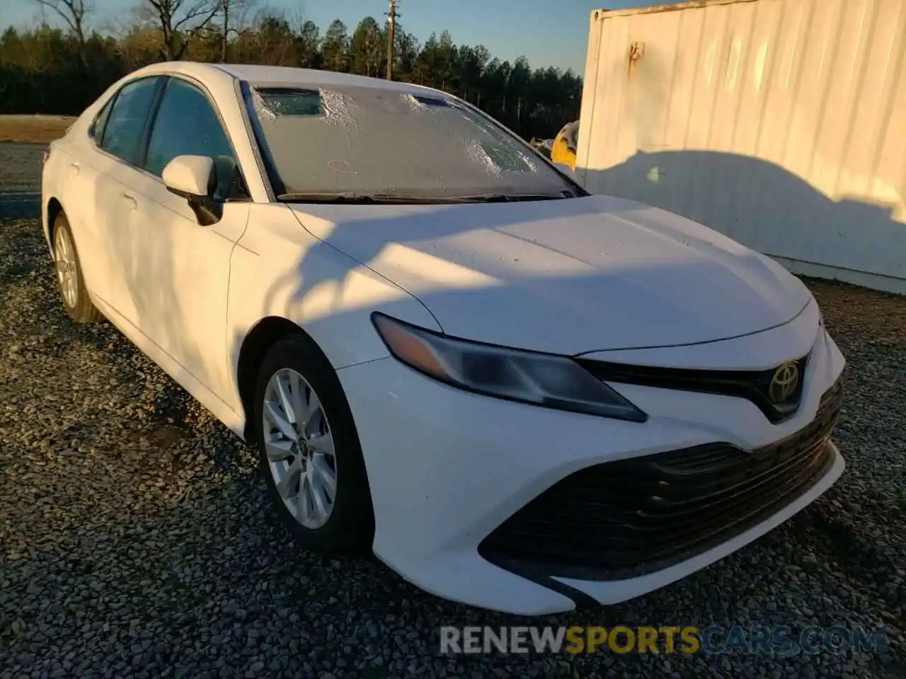 1 Photograph of a damaged car 4T1C11AKXLU503060 TOYOTA CAMRY 2020