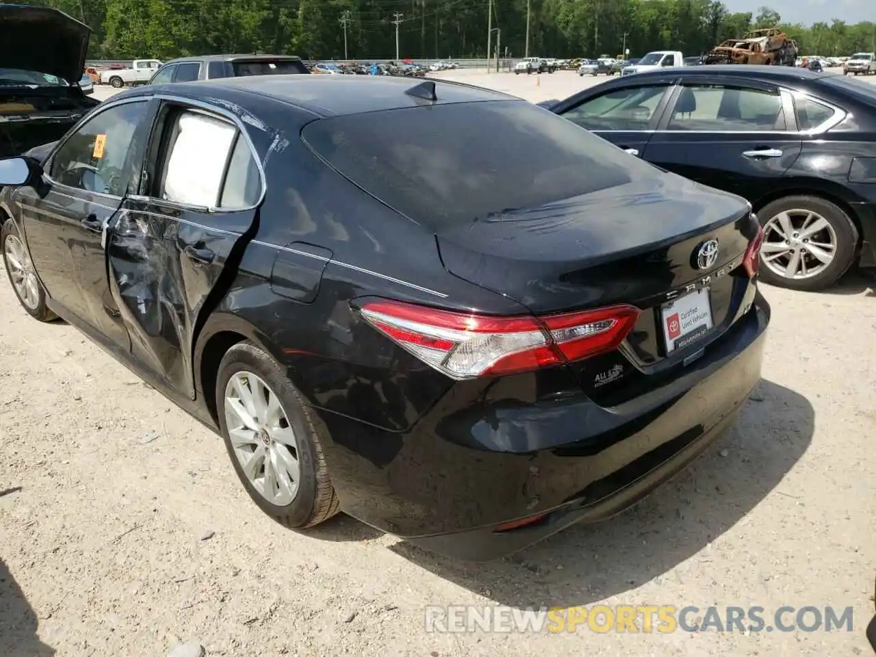 3 Photograph of a damaged car 4T1C11AKXLU503205 TOYOTA CAMRY 2020