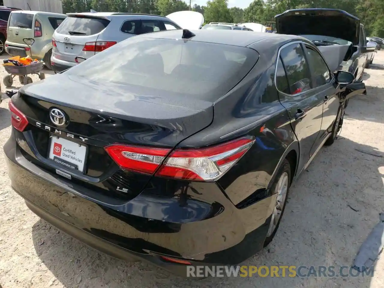 4 Photograph of a damaged car 4T1C11AKXLU503205 TOYOTA CAMRY 2020