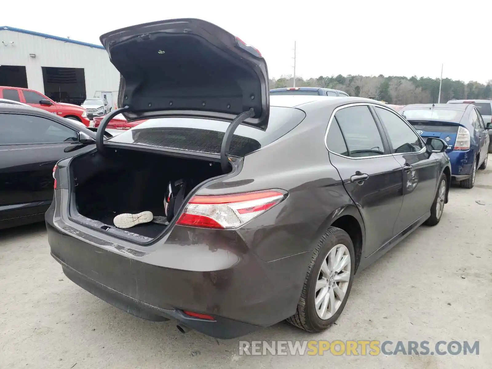 4 Photograph of a damaged car 4T1C11AKXLU859993 TOYOTA CAMRY 2020