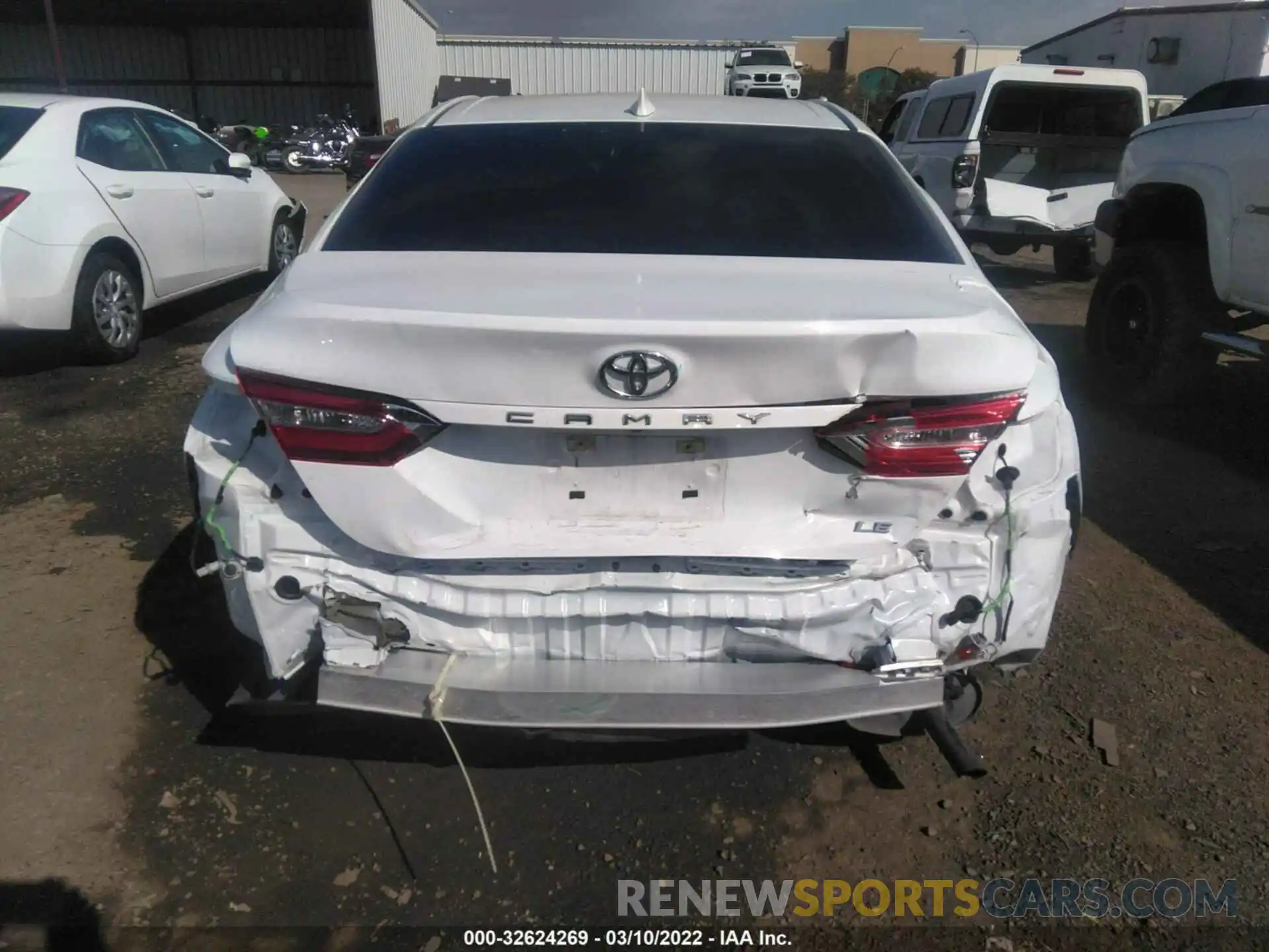 6 Photograph of a damaged car 4T1C11AKXLU861999 TOYOTA CAMRY 2020