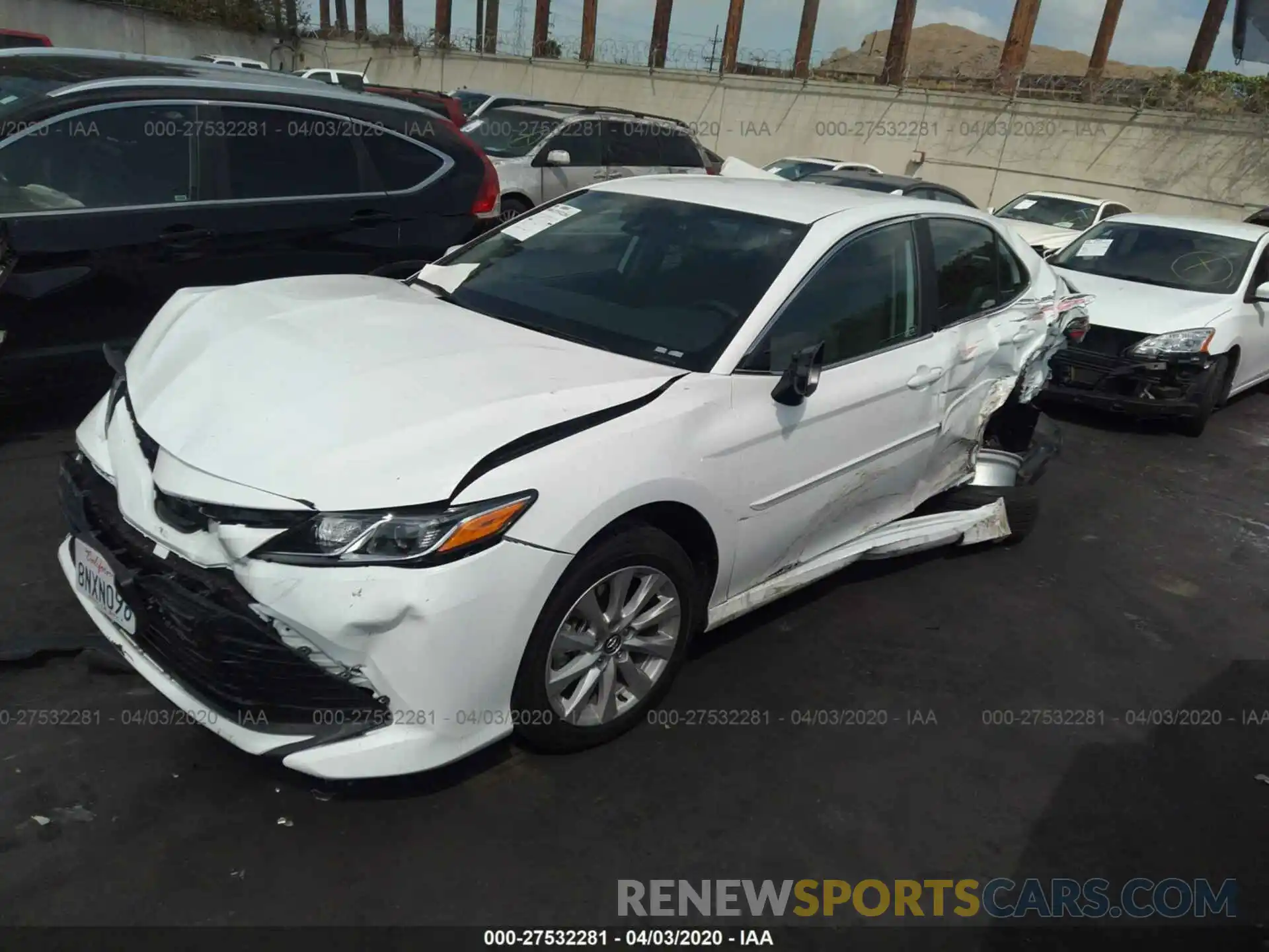 2 Photograph of a damaged car 4T1C11AKXLU862117 TOYOTA CAMRY 2020