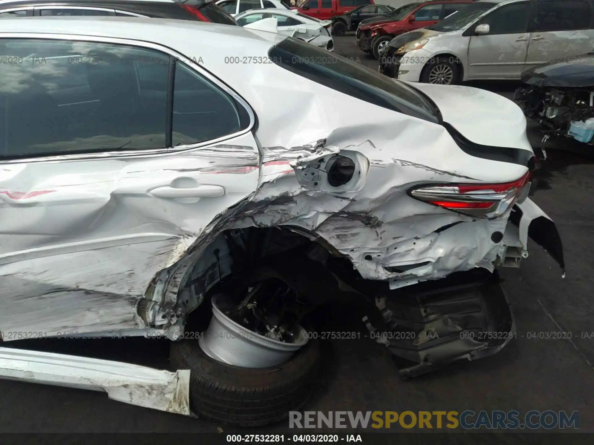 6 Photograph of a damaged car 4T1C11AKXLU862117 TOYOTA CAMRY 2020