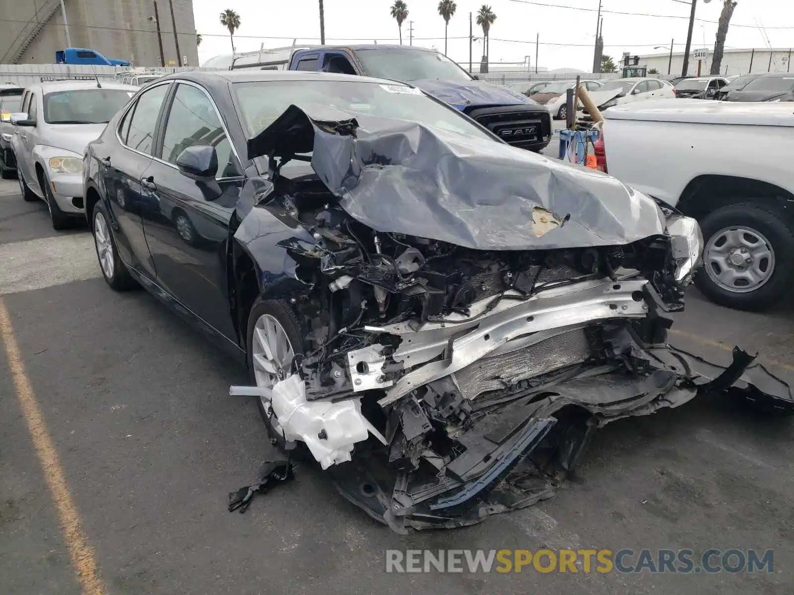 1 Photograph of a damaged car 4T1C11AKXLU863574 TOYOTA CAMRY 2020