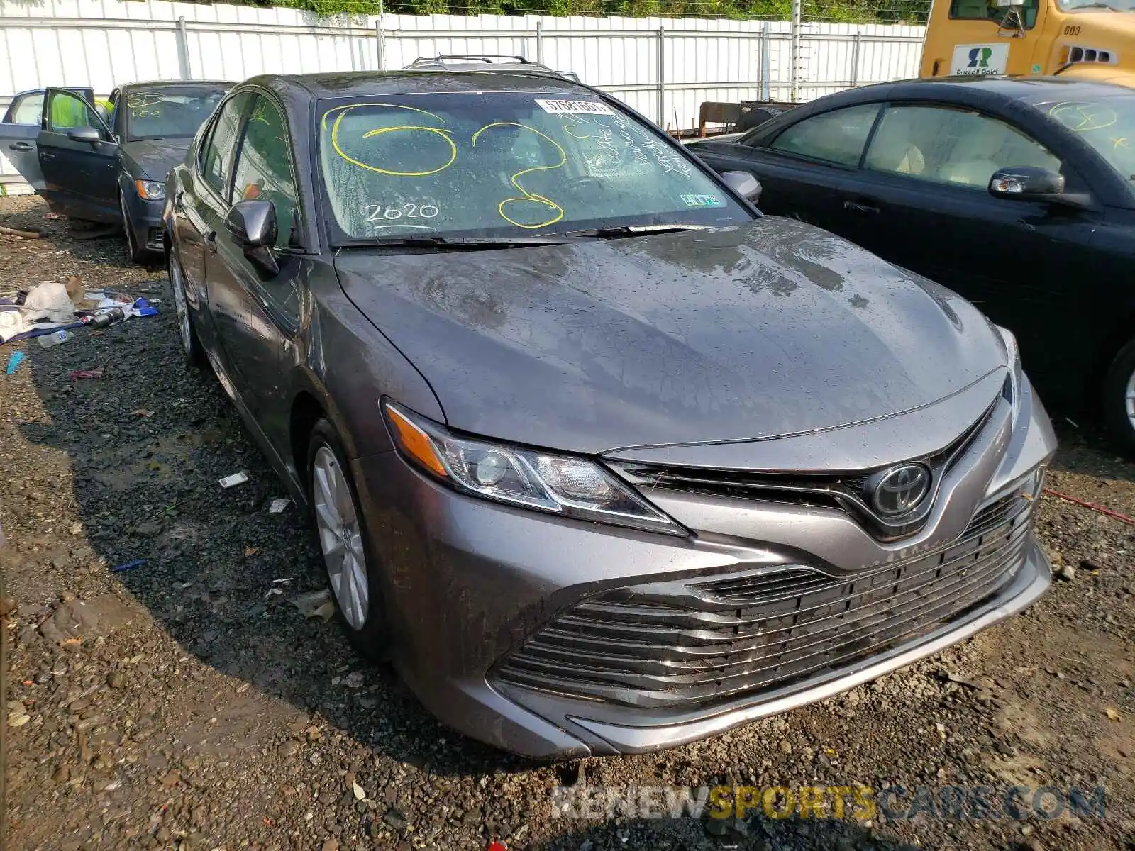 1 Photograph of a damaged car 4T1C11AKXLU866992 TOYOTA CAMRY 2020