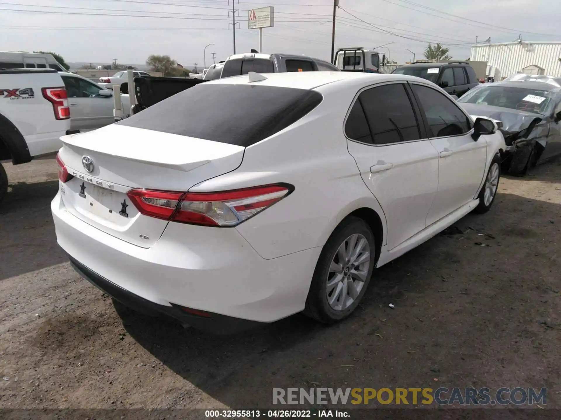 4 Photograph of a damaged car 4T1C11AKXLU873523 TOYOTA CAMRY 2020