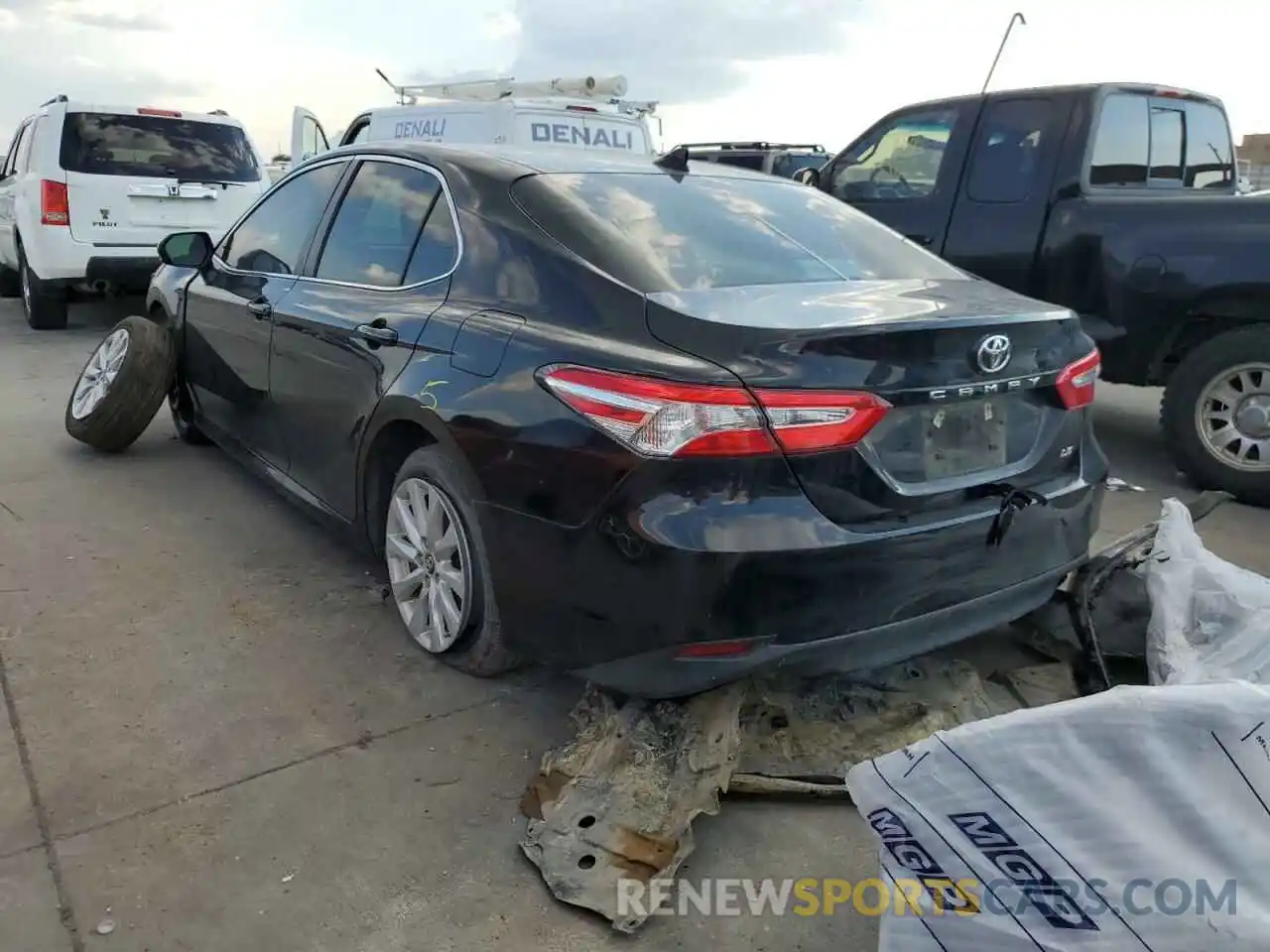 3 Photograph of a damaged car 4T1C11AKXLU874204 TOYOTA CAMRY 2020