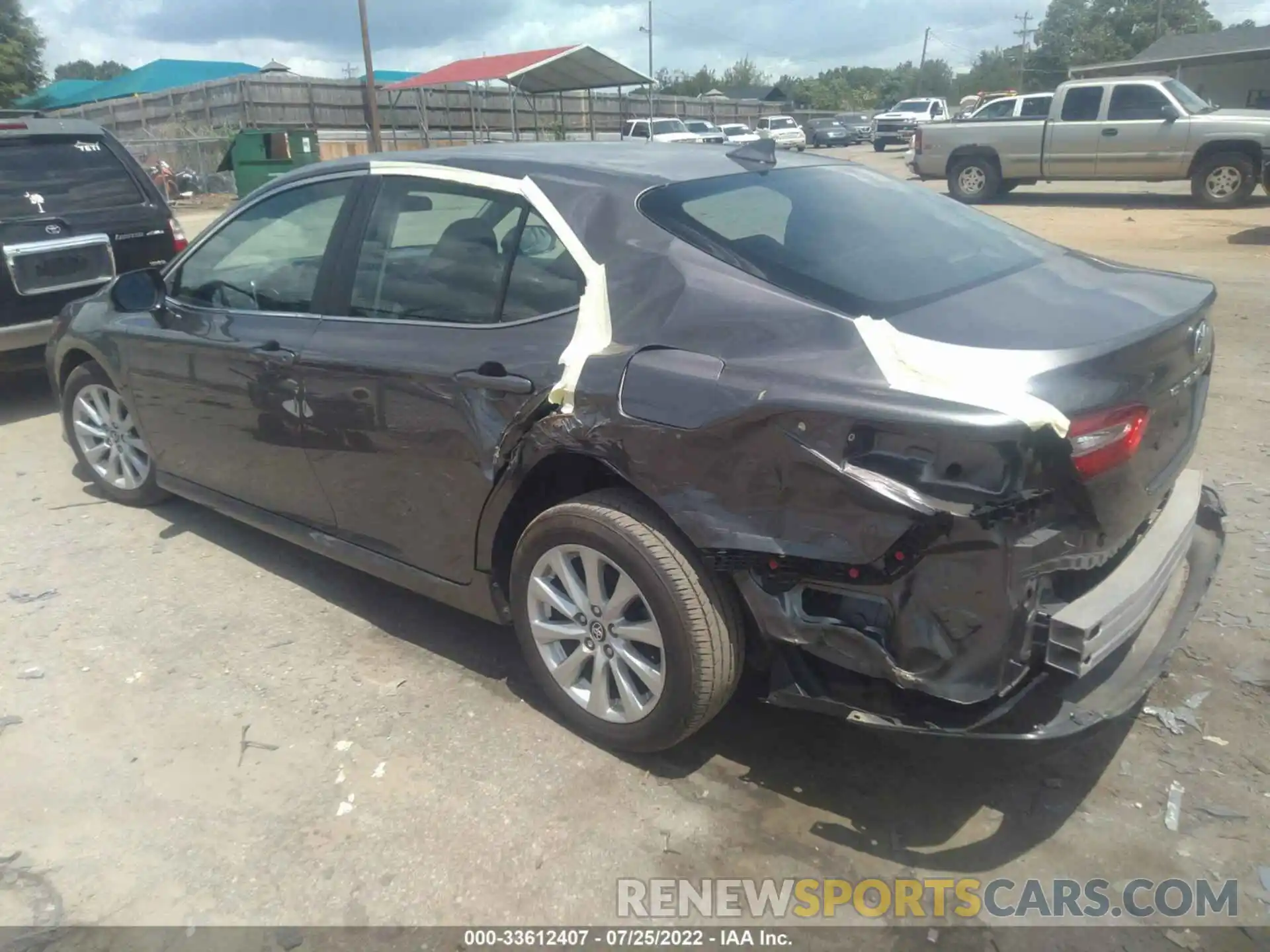 3 Photograph of a damaged car 4T1C11AKXLU876860 TOYOTA CAMRY 2020