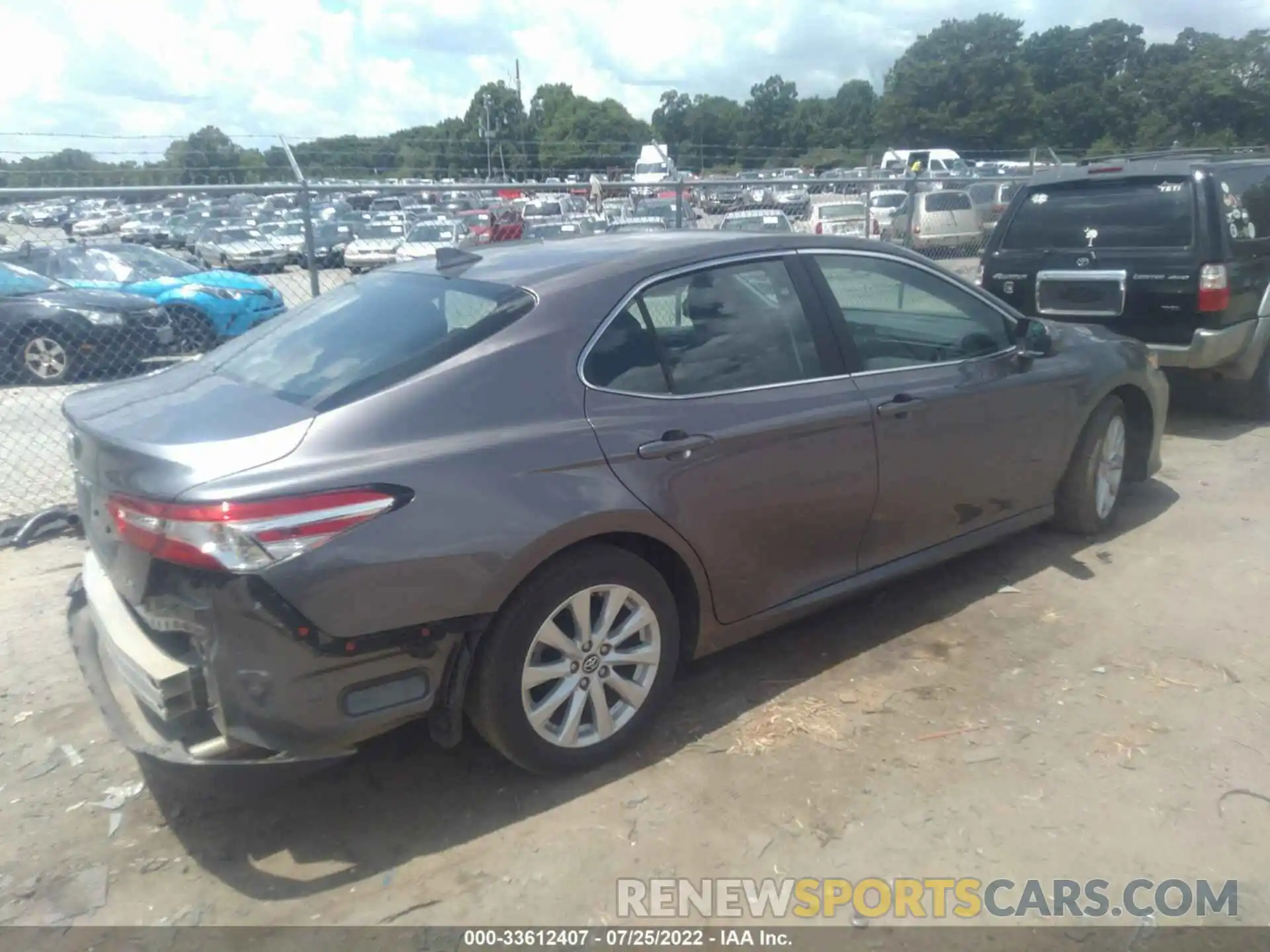 4 Photograph of a damaged car 4T1C11AKXLU876860 TOYOTA CAMRY 2020