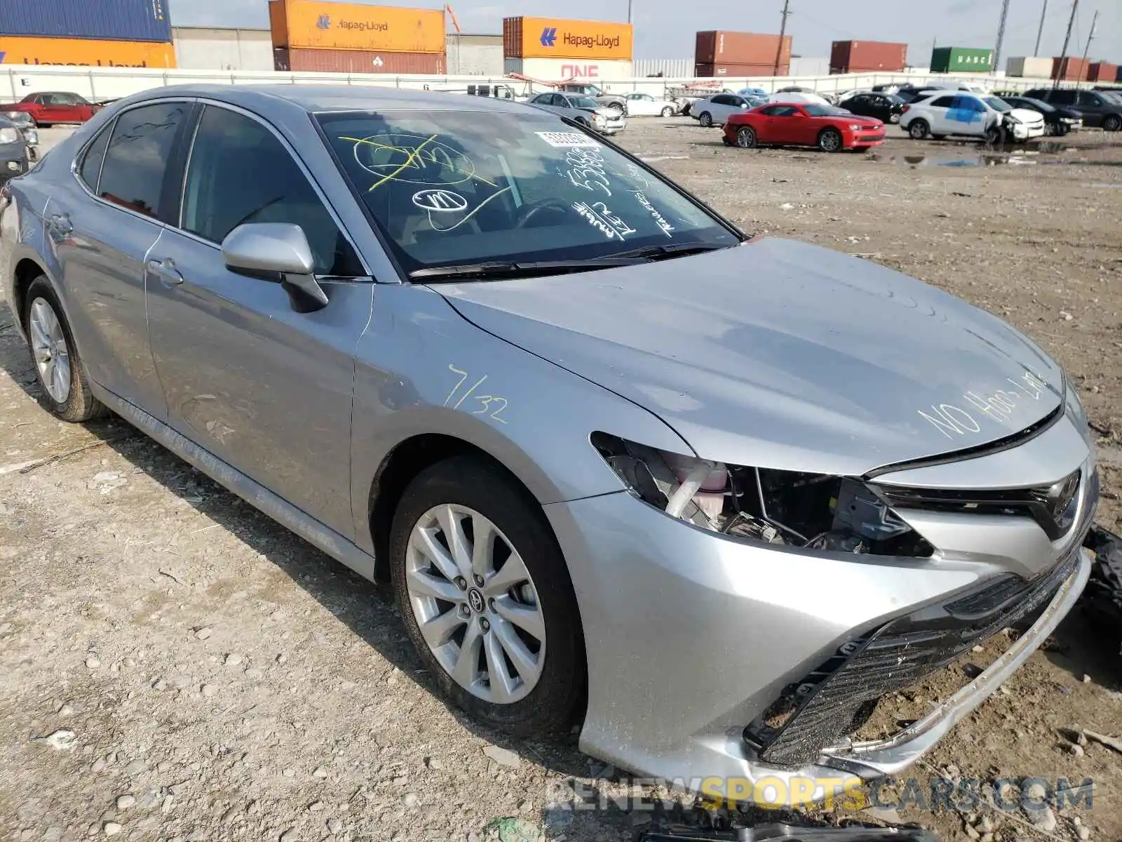 1 Photograph of a damaged car 4T1C11AKXLU881203 TOYOTA CAMRY 2020