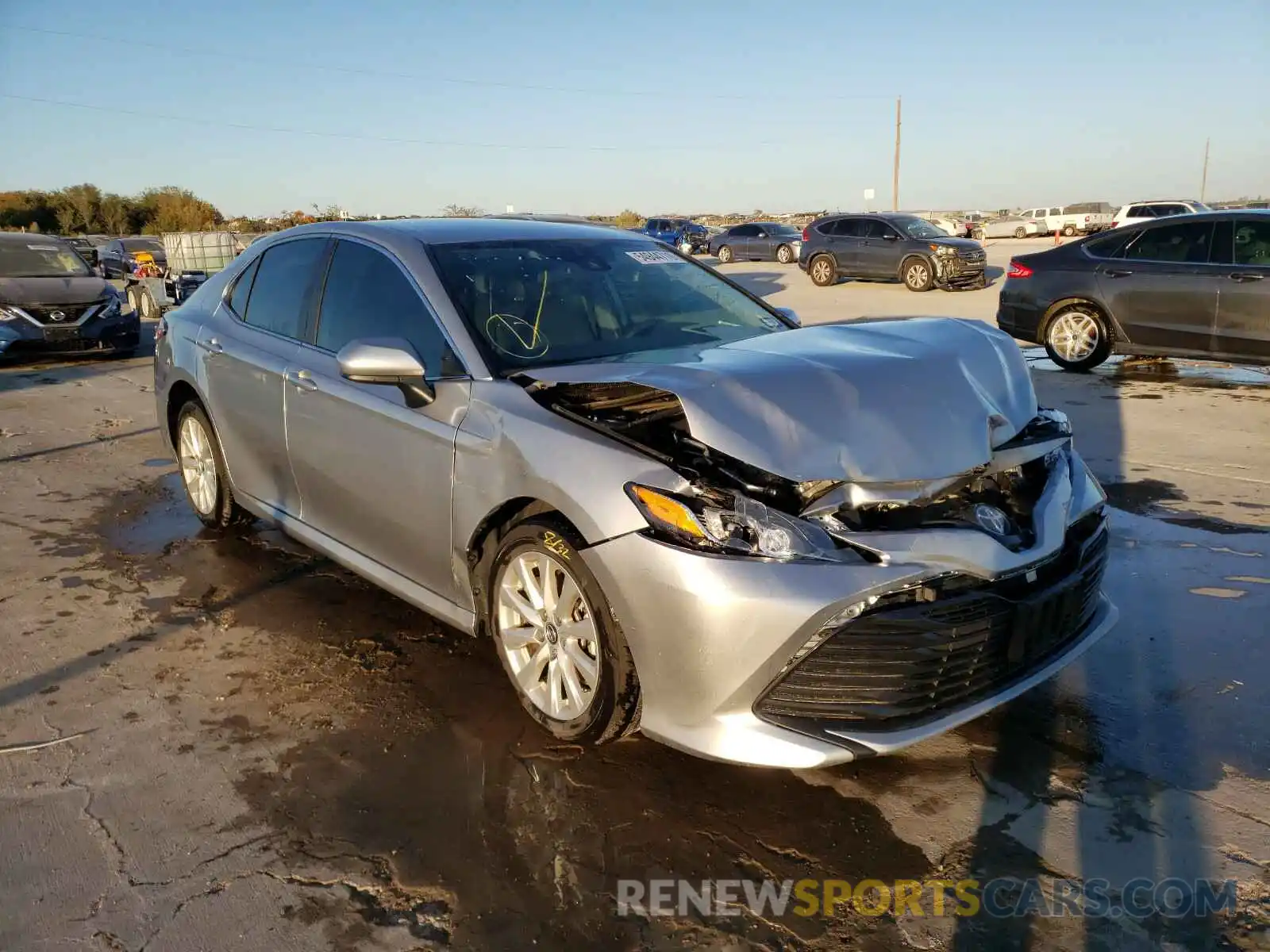 1 Photograph of a damaged car 4T1C11AKXLU883968 TOYOTA CAMRY 2020