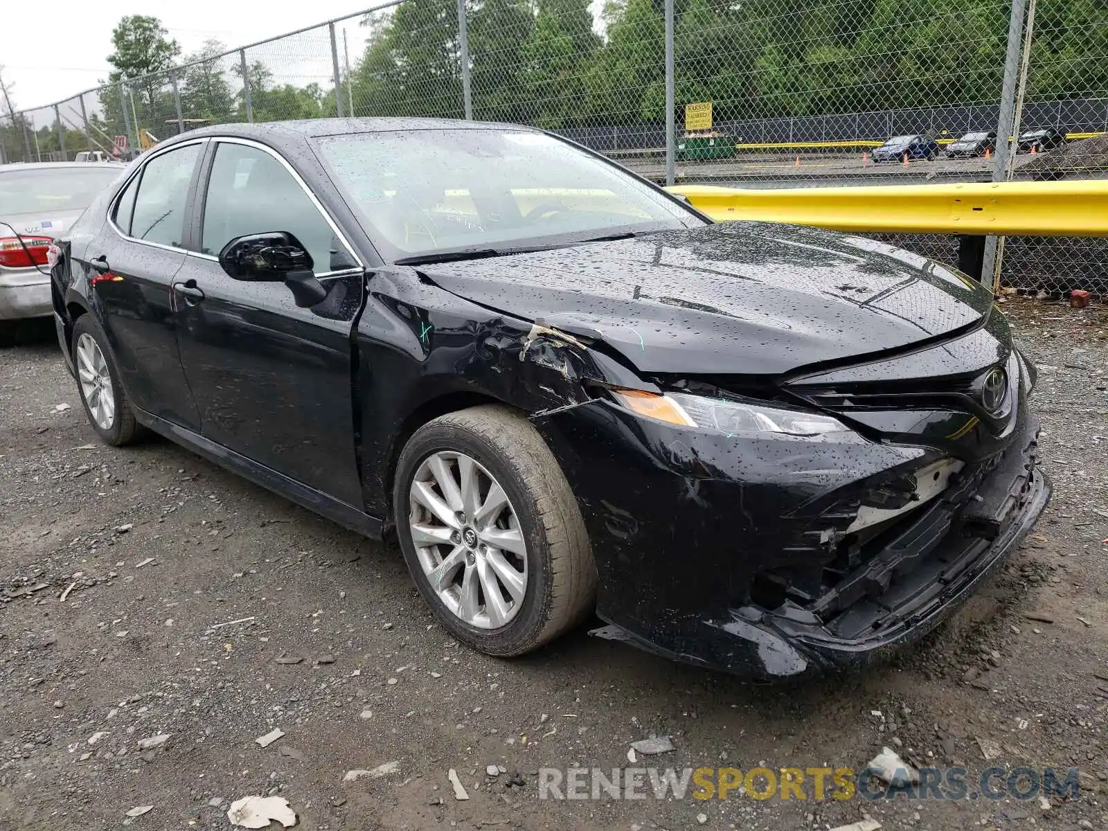 1 Photograph of a damaged car 4T1C11AKXLU887566 TOYOTA CAMRY 2020