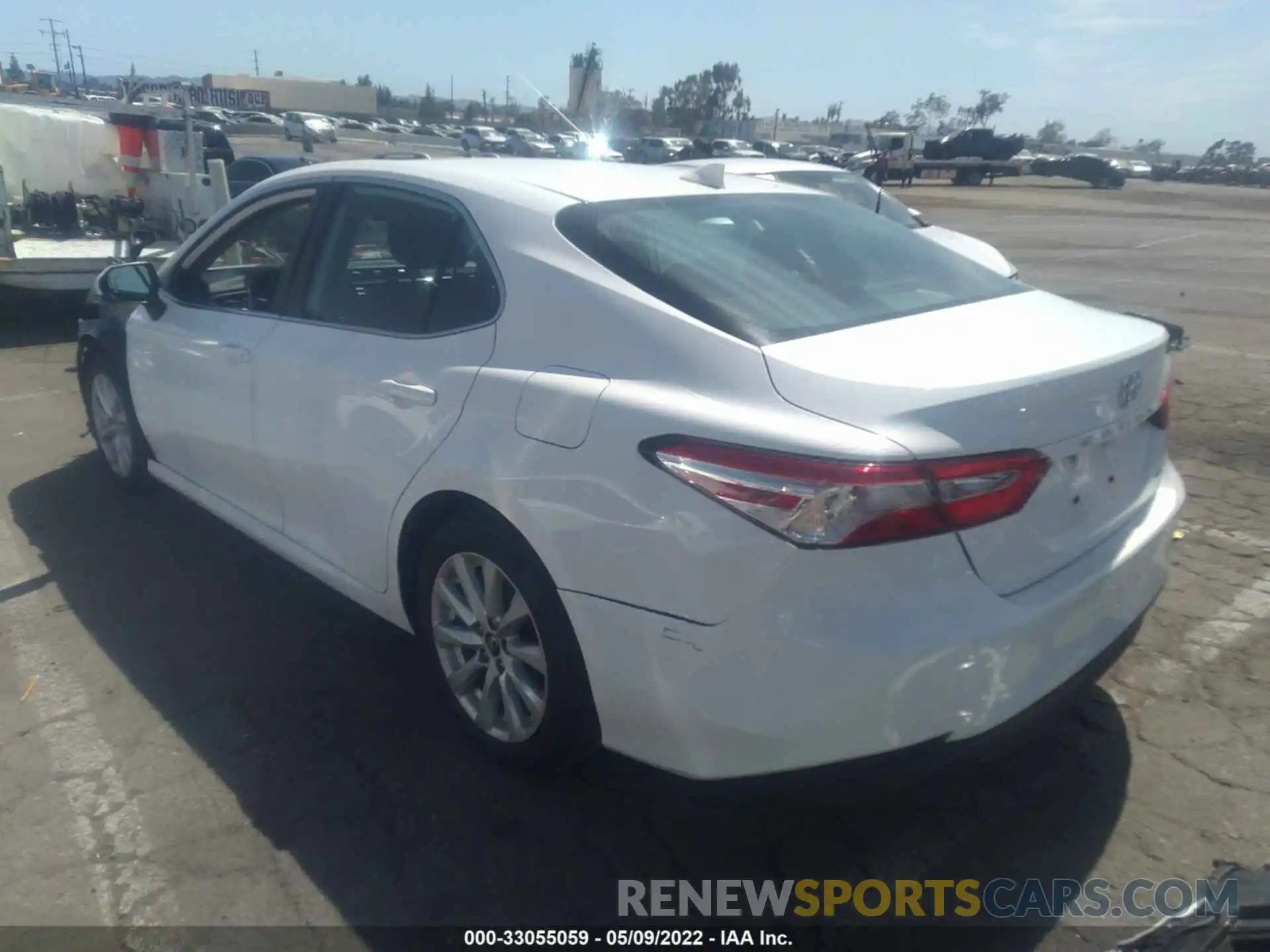 3 Photograph of a damaged car 4T1C11AKXLU891164 TOYOTA CAMRY 2020