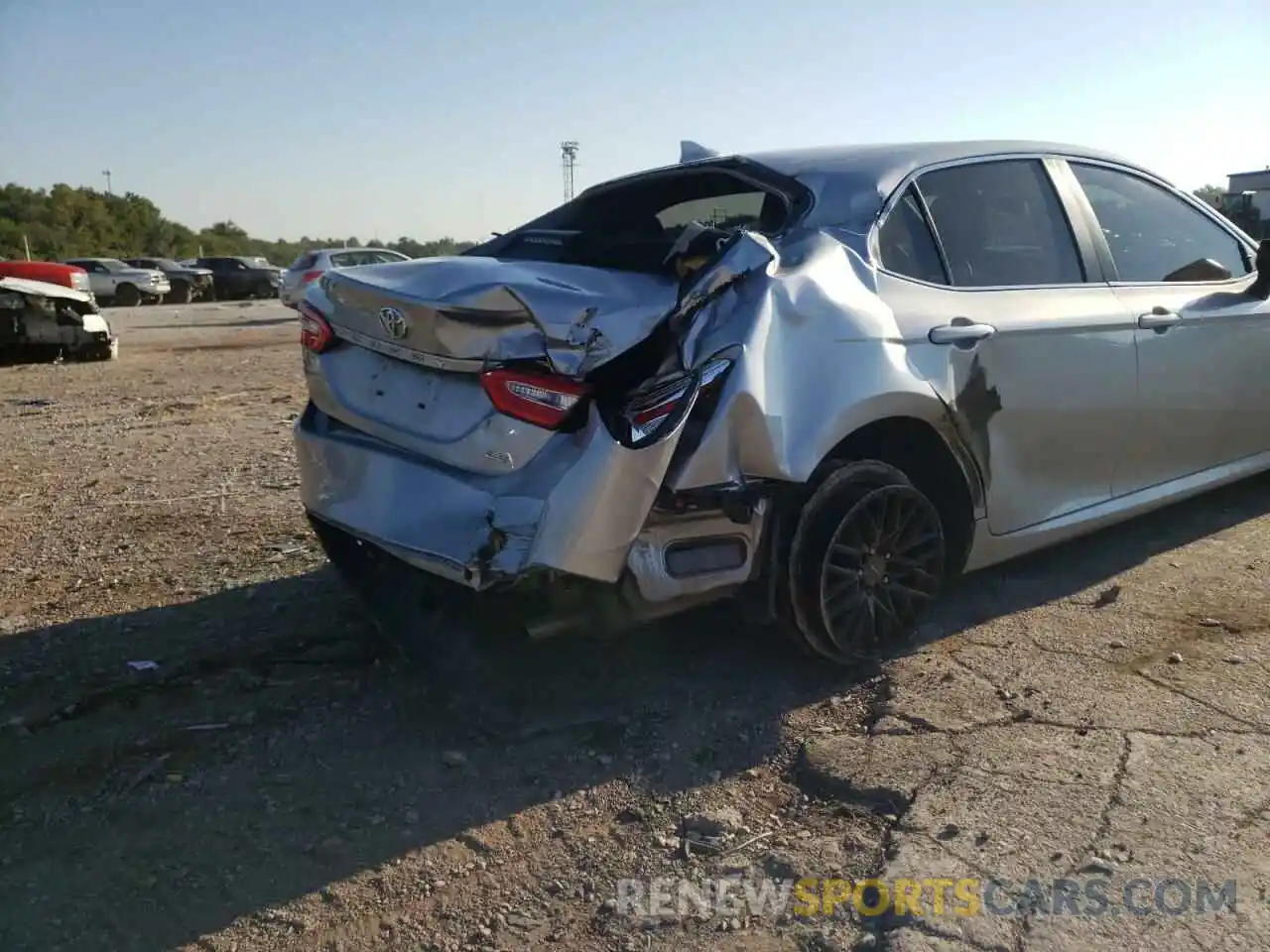 9 Photograph of a damaged car 4T1C11AKXLU891696 TOYOTA CAMRY 2020