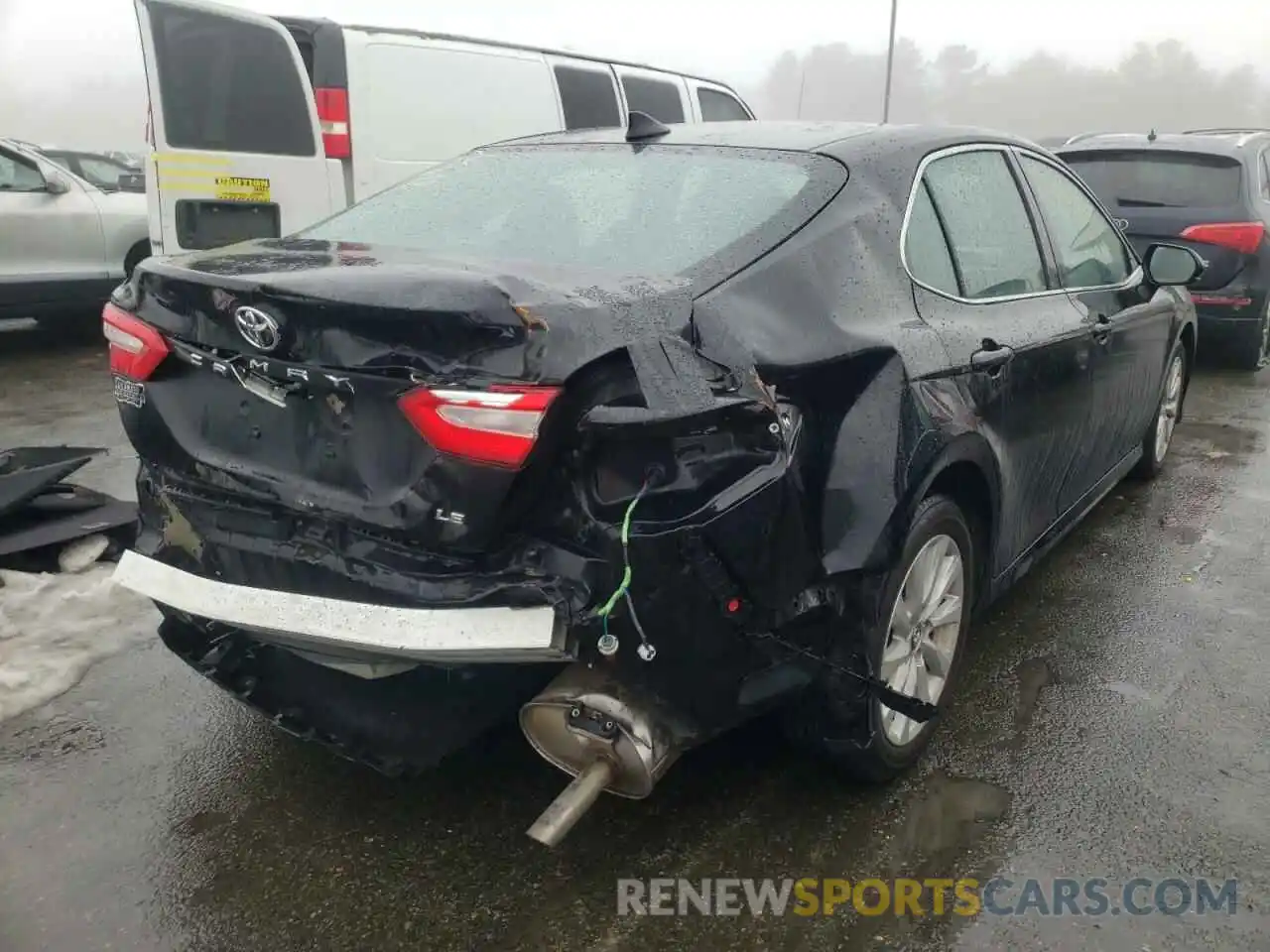 4 Photograph of a damaged car 4T1C11AKXLU895893 TOYOTA CAMRY 2020