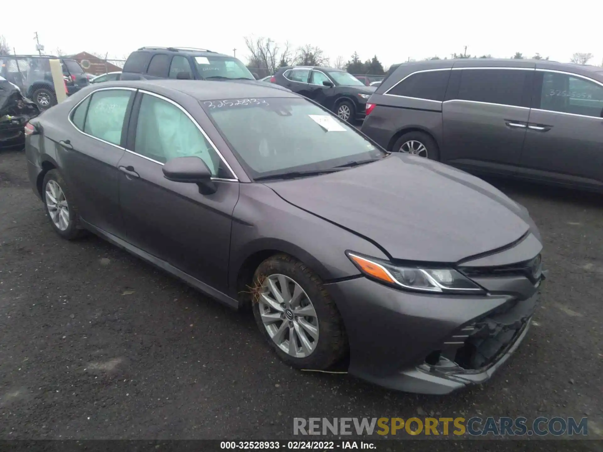 1 Photograph of a damaged car 4T1C11AKXLU896784 TOYOTA CAMRY 2020