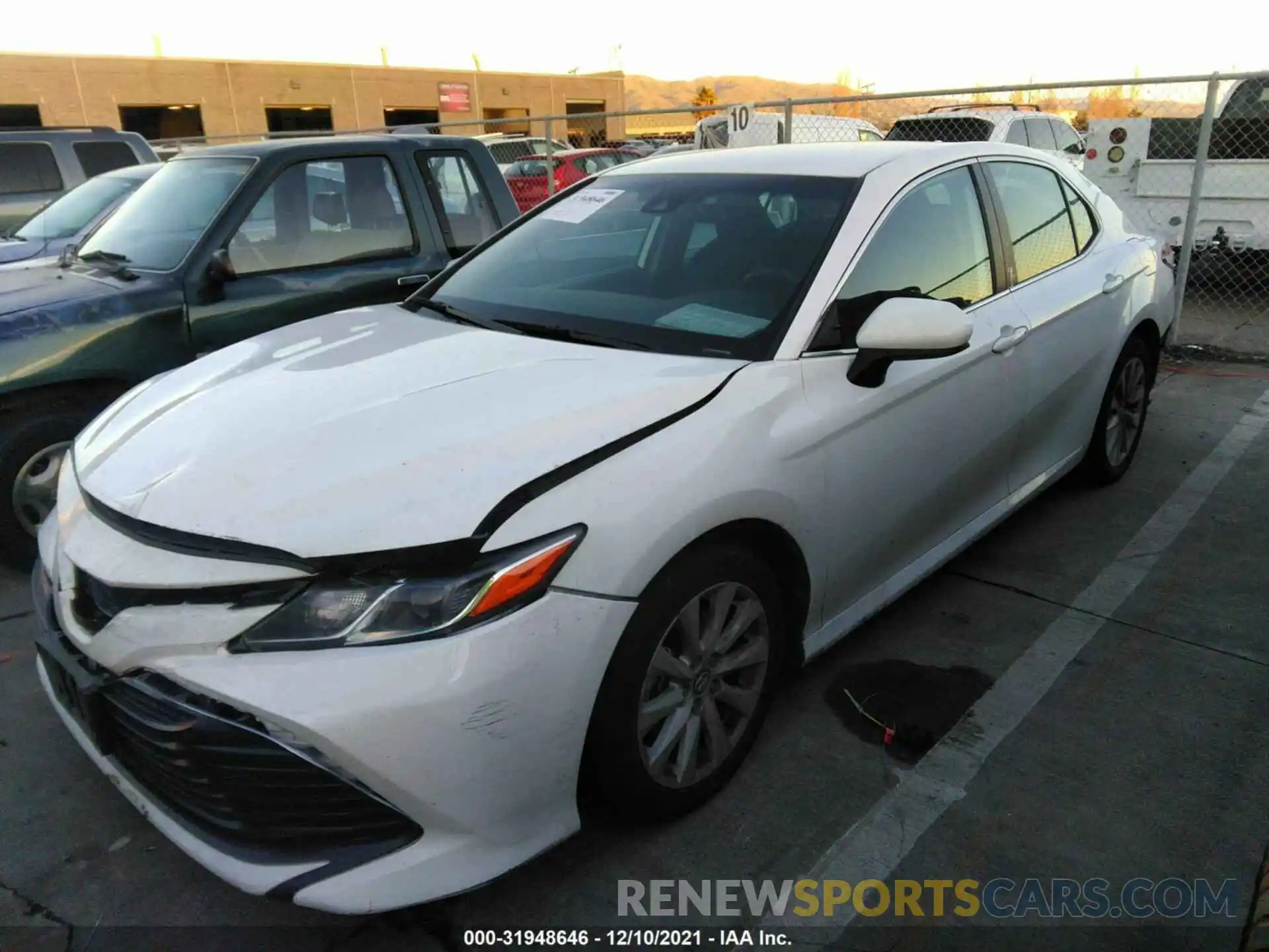 2 Photograph of a damaged car 4T1C11AKXLU916791 TOYOTA CAMRY 2020