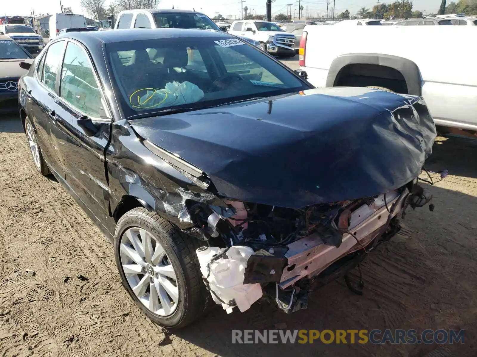 1 Photograph of a damaged car 4T1C11AKXLU917441 TOYOTA CAMRY 2020