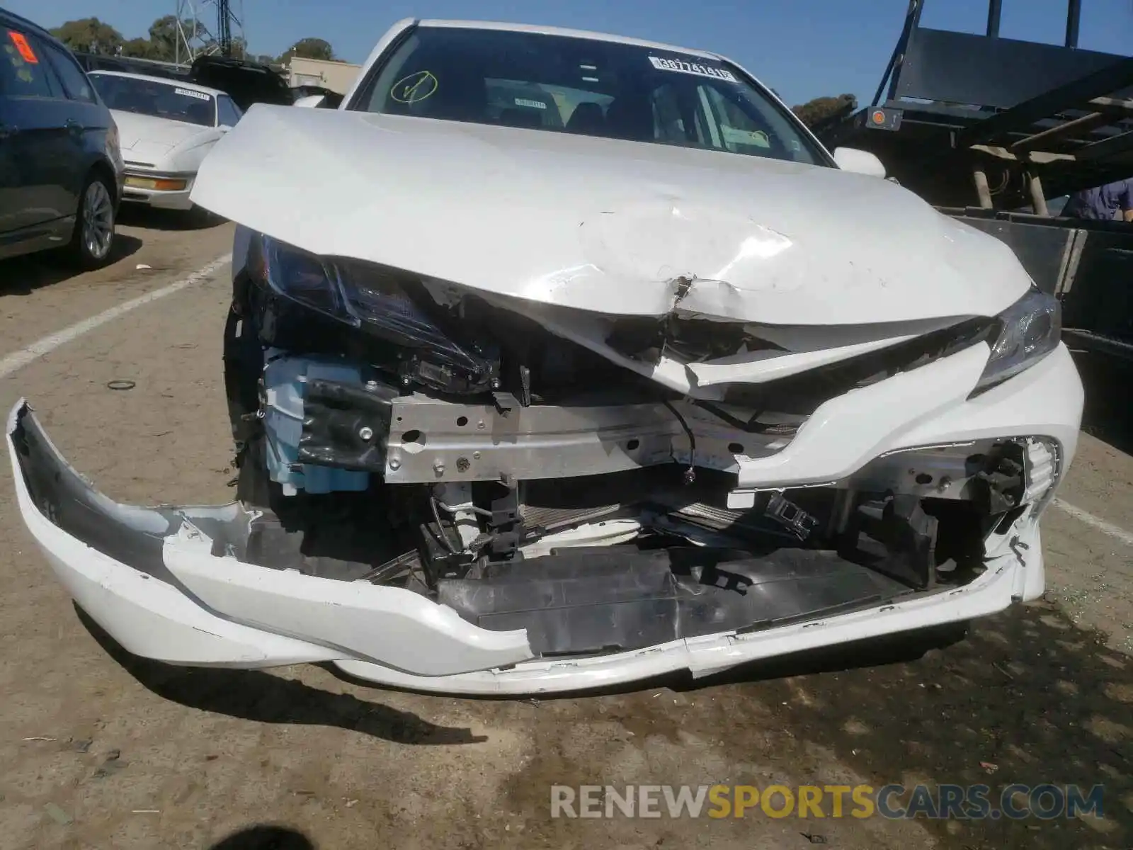9 Фотография поврежденного автомобиля 4T1C11AKXLU918623 TOYOTA CAMRY 2020