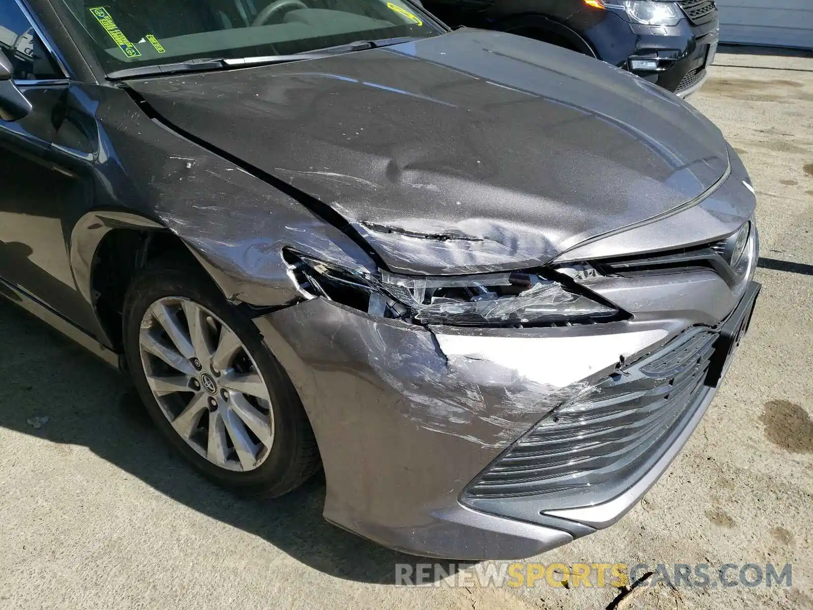 9 Photograph of a damaged car 4T1C11AKXLU920386 TOYOTA CAMRY 2020