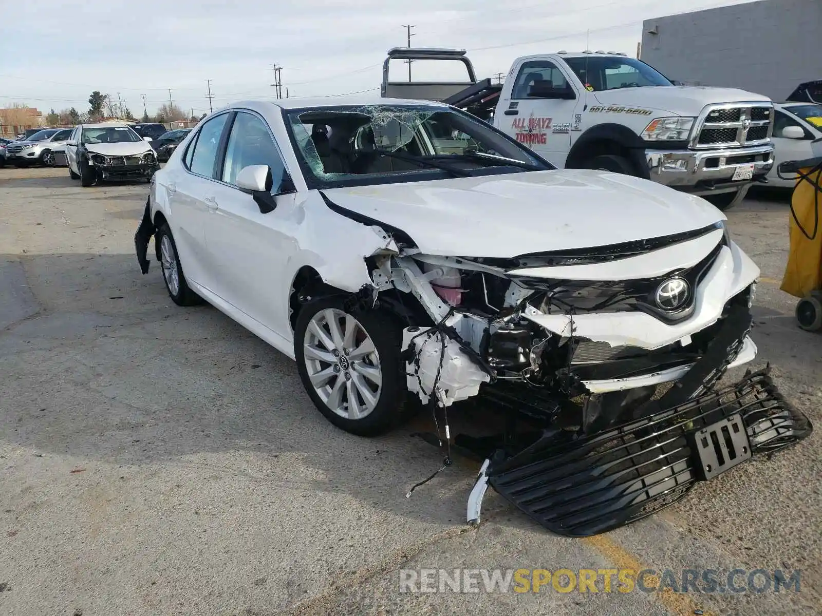 1 Photograph of a damaged car 4T1C11AKXLU922140 TOYOTA CAMRY 2020