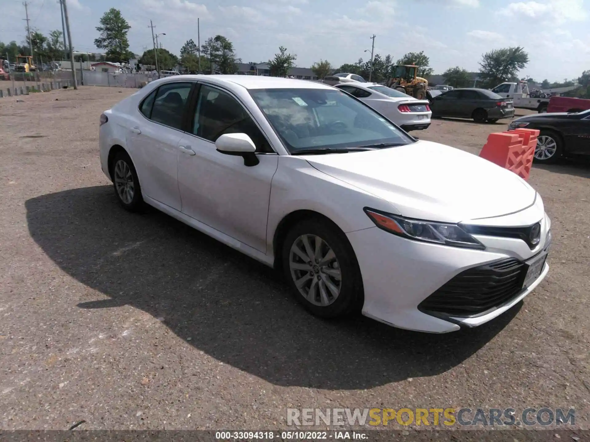 1 Photograph of a damaged car 4T1C11AKXLU928603 TOYOTA CAMRY 2020