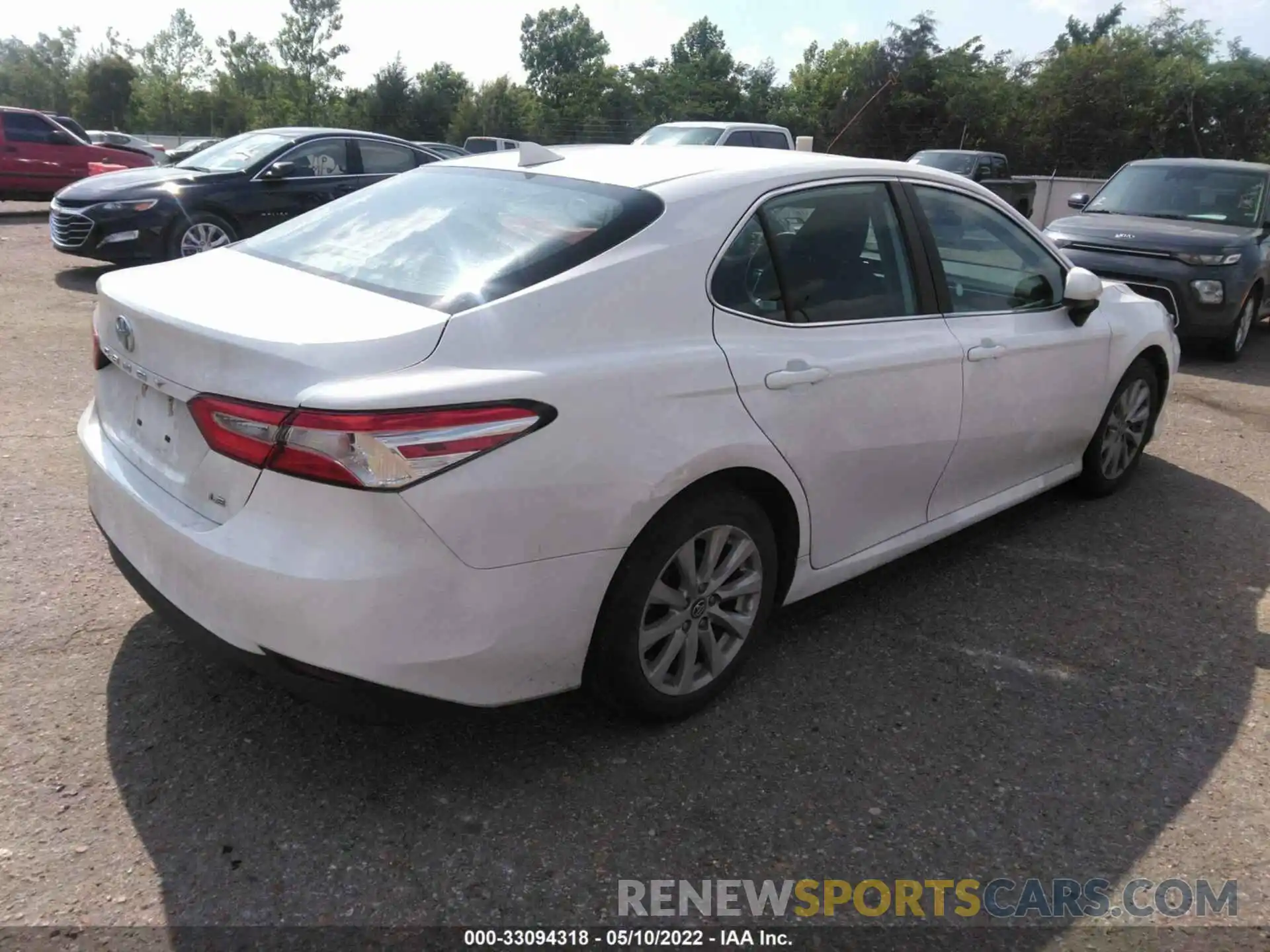 4 Photograph of a damaged car 4T1C11AKXLU928603 TOYOTA CAMRY 2020