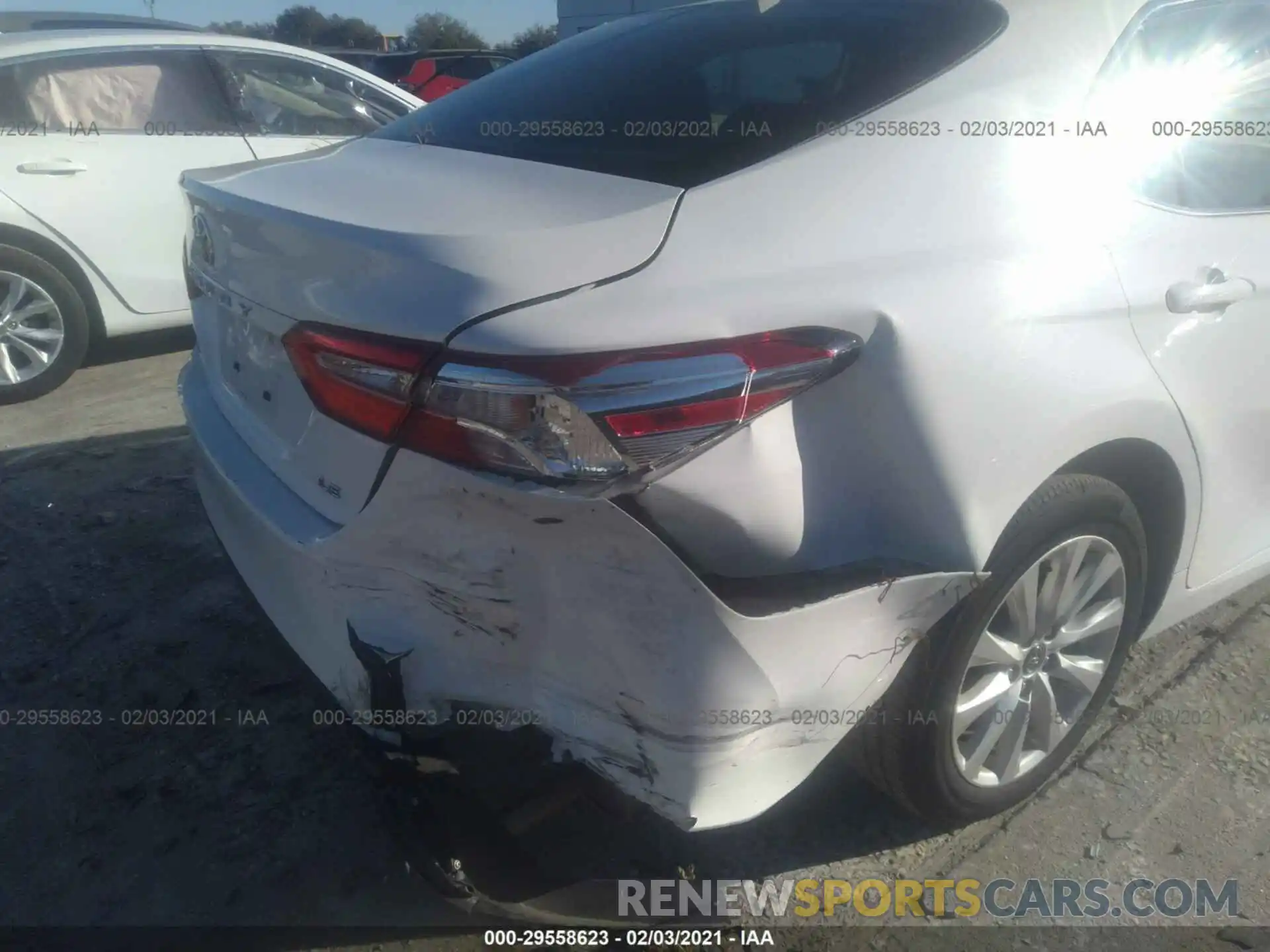 6 Photograph of a damaged car 4T1C11AKXLU930576 TOYOTA CAMRY 2020