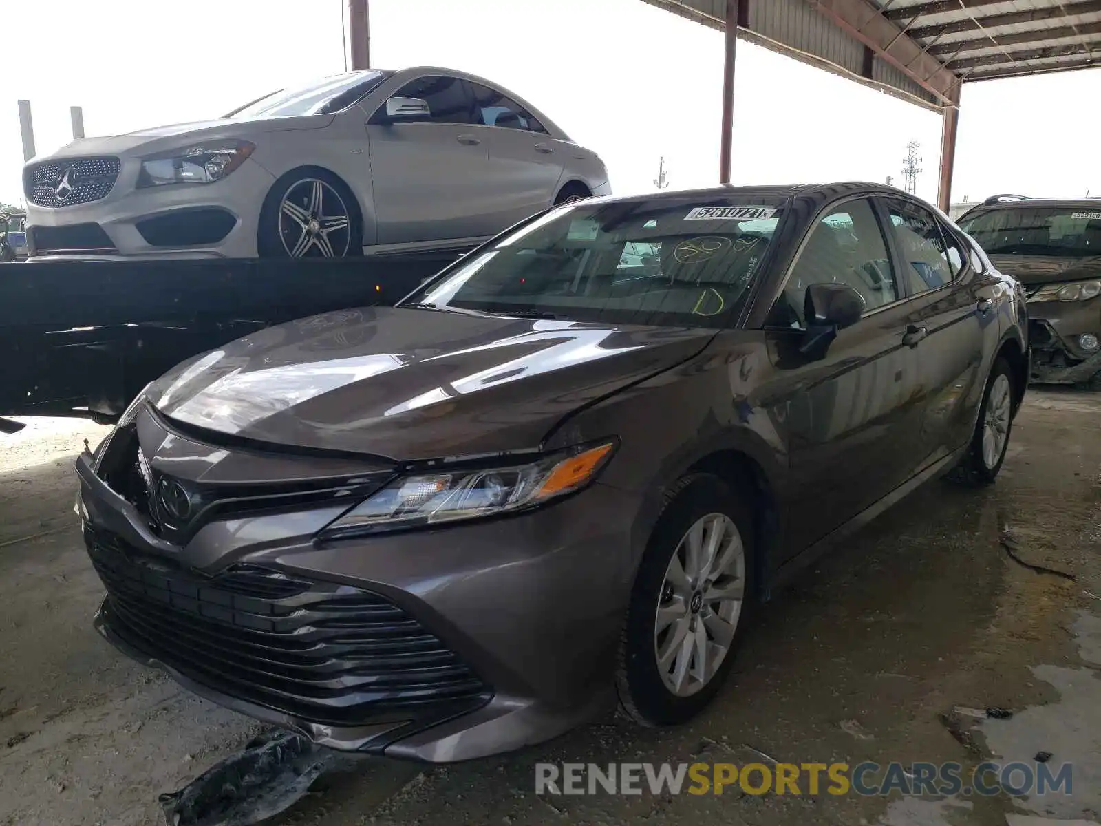 2 Photograph of a damaged car 4T1C11AKXLU930691 TOYOTA CAMRY 2020