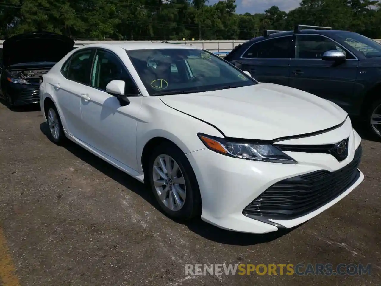 1 Photograph of a damaged car 4T1C11AKXLU931145 TOYOTA CAMRY 2020