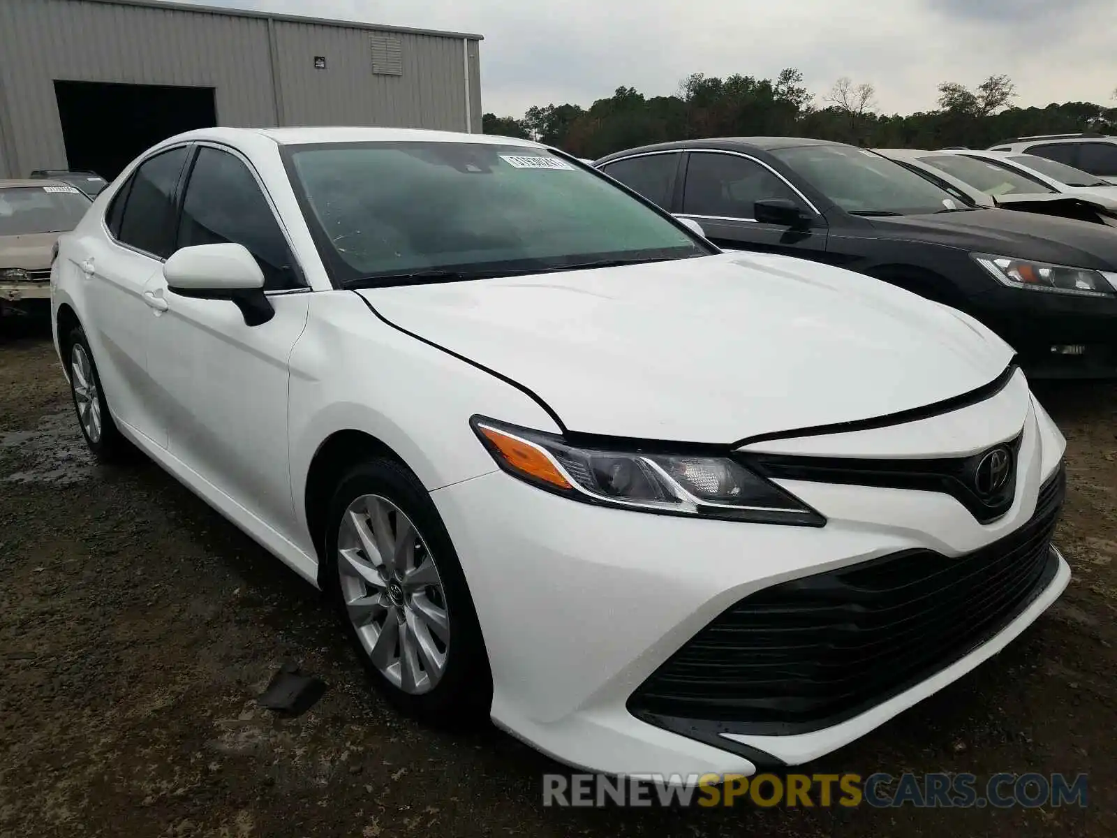 1 Photograph of a damaged car 4T1C11AKXLU933896 TOYOTA CAMRY 2020