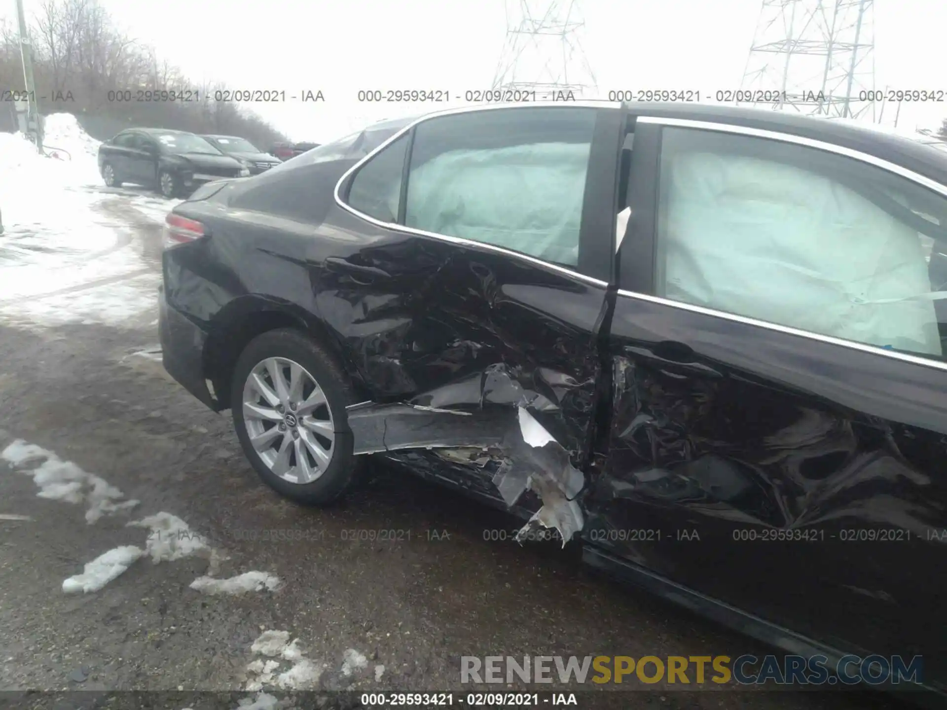 6 Photograph of a damaged car 4T1C11AKXLU940122 TOYOTA CAMRY 2020