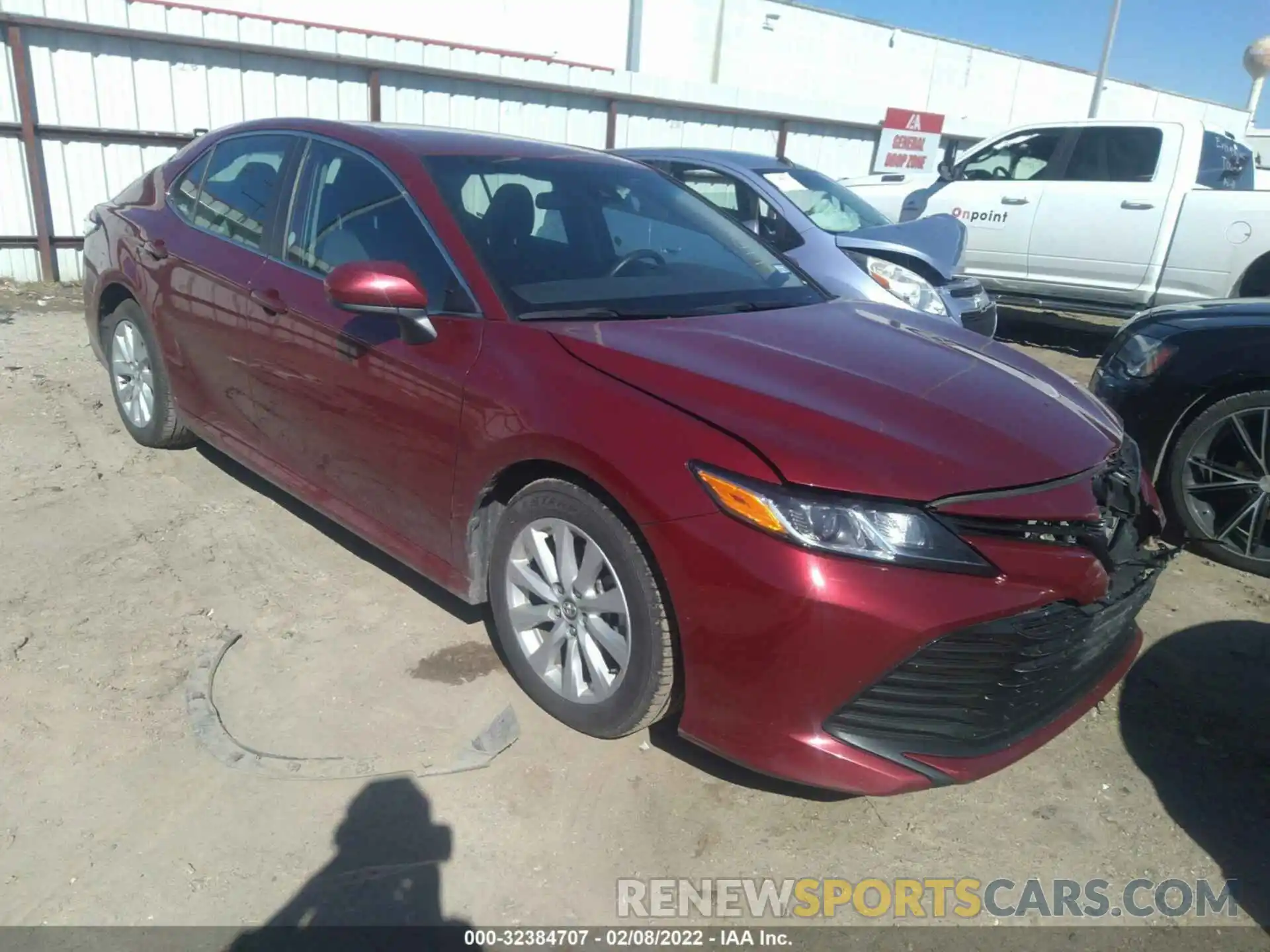 1 Photograph of a damaged car 4T1C11AKXLU941514 TOYOTA CAMRY 2020