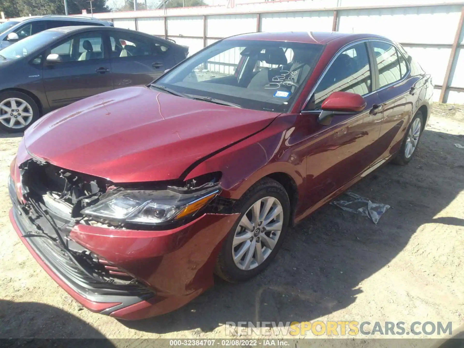 2 Photograph of a damaged car 4T1C11AKXLU941514 TOYOTA CAMRY 2020