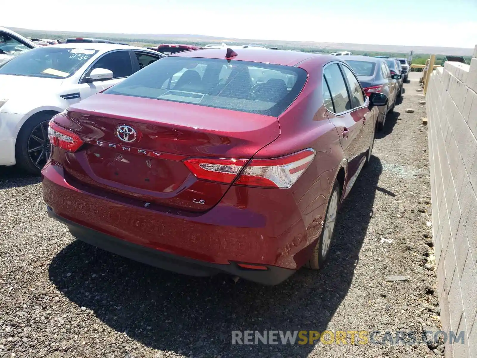 4 Photograph of a damaged car 4T1C11AKXLU942095 TOYOTA CAMRY 2020